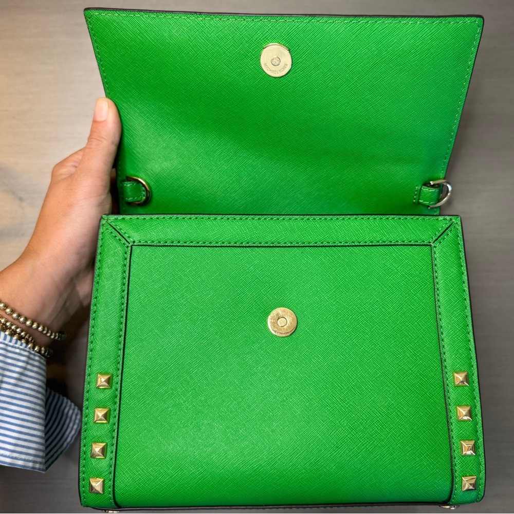 Michael Kors Dillon Studded Messenger Bag in Green Palm - Picture 13 of 16